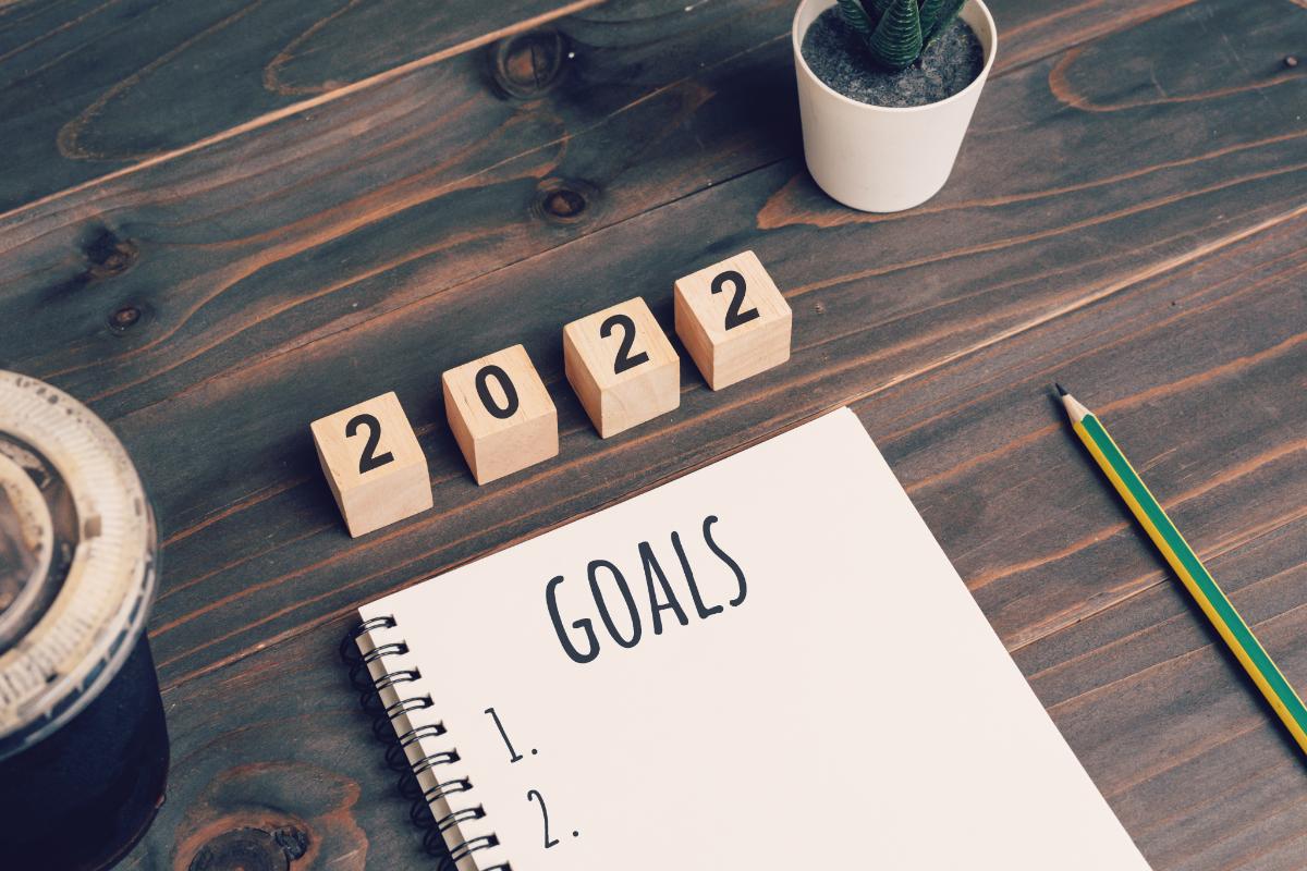 person sets goals for new year